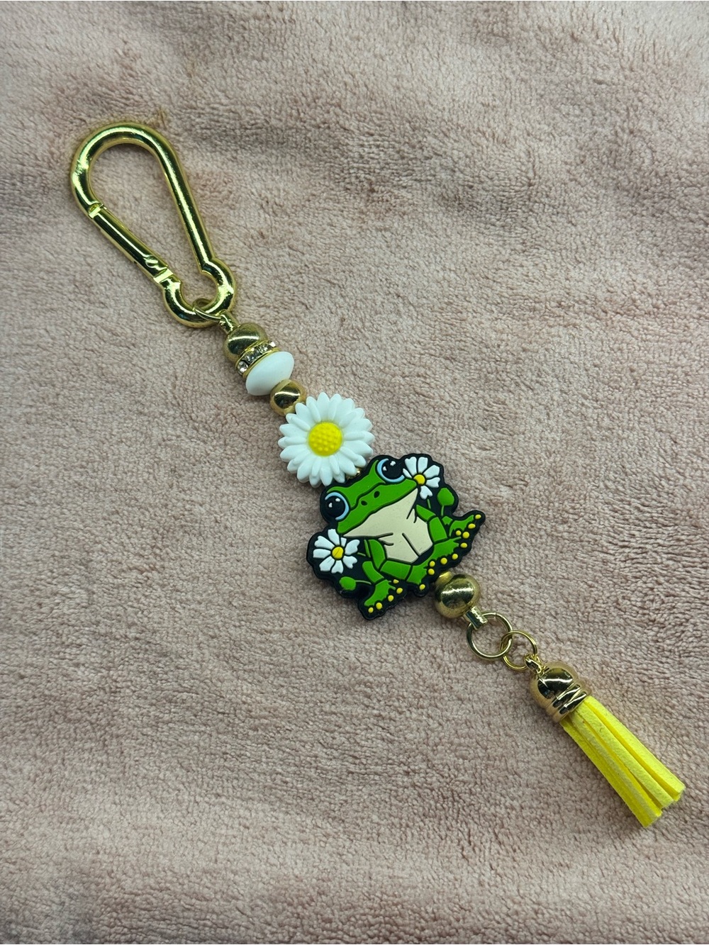 Green Frog Daisy Key & Card Holder Charm with Yellow Tassel